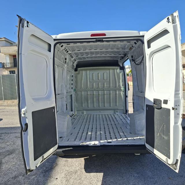 FIAT DUCATO 33 MH2 2.3MJ FURG.P. MEDIO T.ALTO 3 P.2020