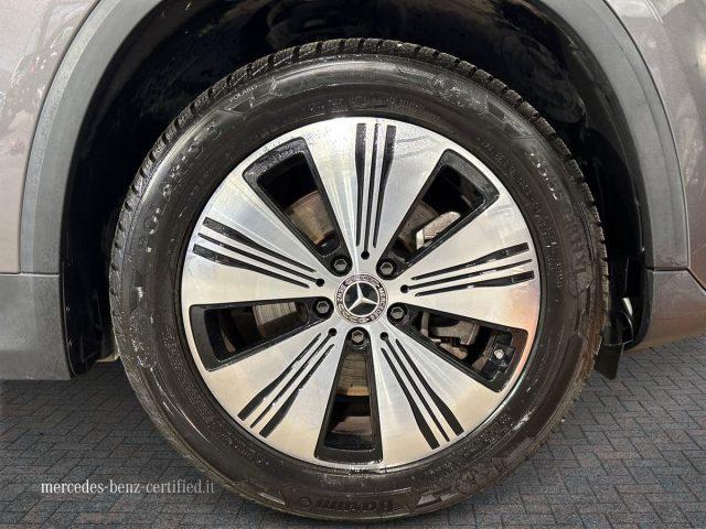 MERCEDES-BENZ EQA 300 4Matic Sport
