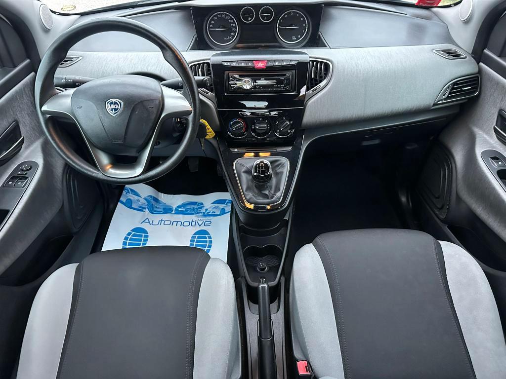 Lancia Ypsilon 5 Porte Ypsilon 0.9 t.air Gold ecochic metano 80cv