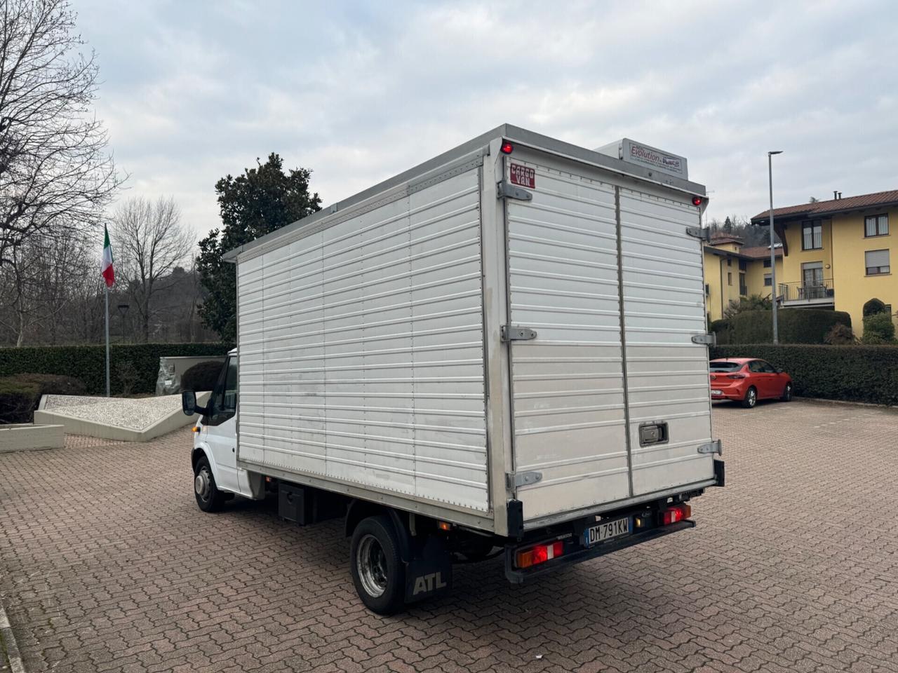 Ford transit furgonato con tenda elettrica