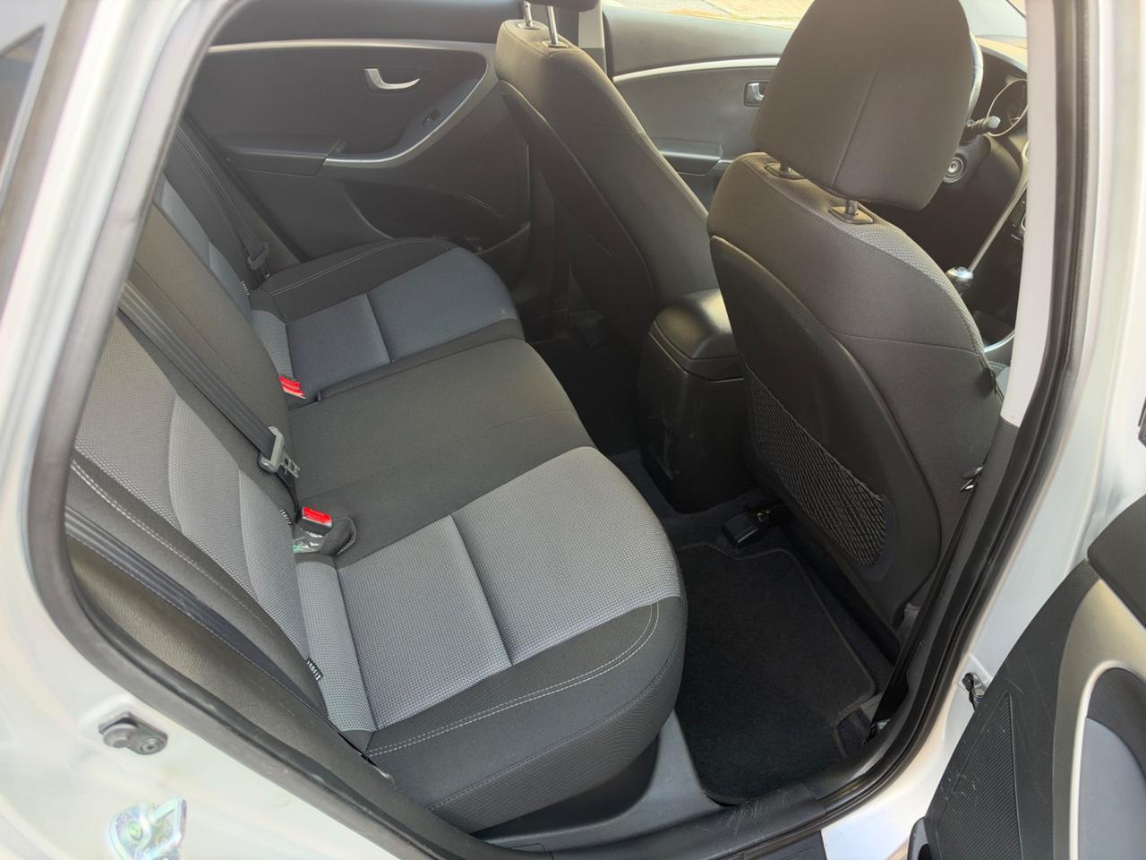 Hyundai i30 1.6 GDI 5p. Style A/T PERFETTA