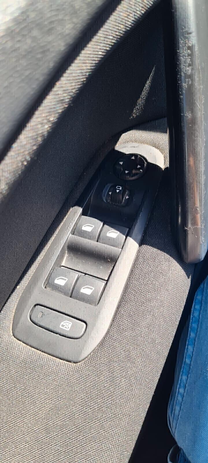 Peugeot 308 5P BlueHDi 120 -2017 -GARANZIA3ANNI