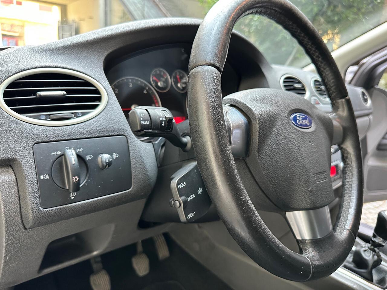 Ford Focus 1.6 TDCi S.W. *UNIPROPRIERARIO - Sony *