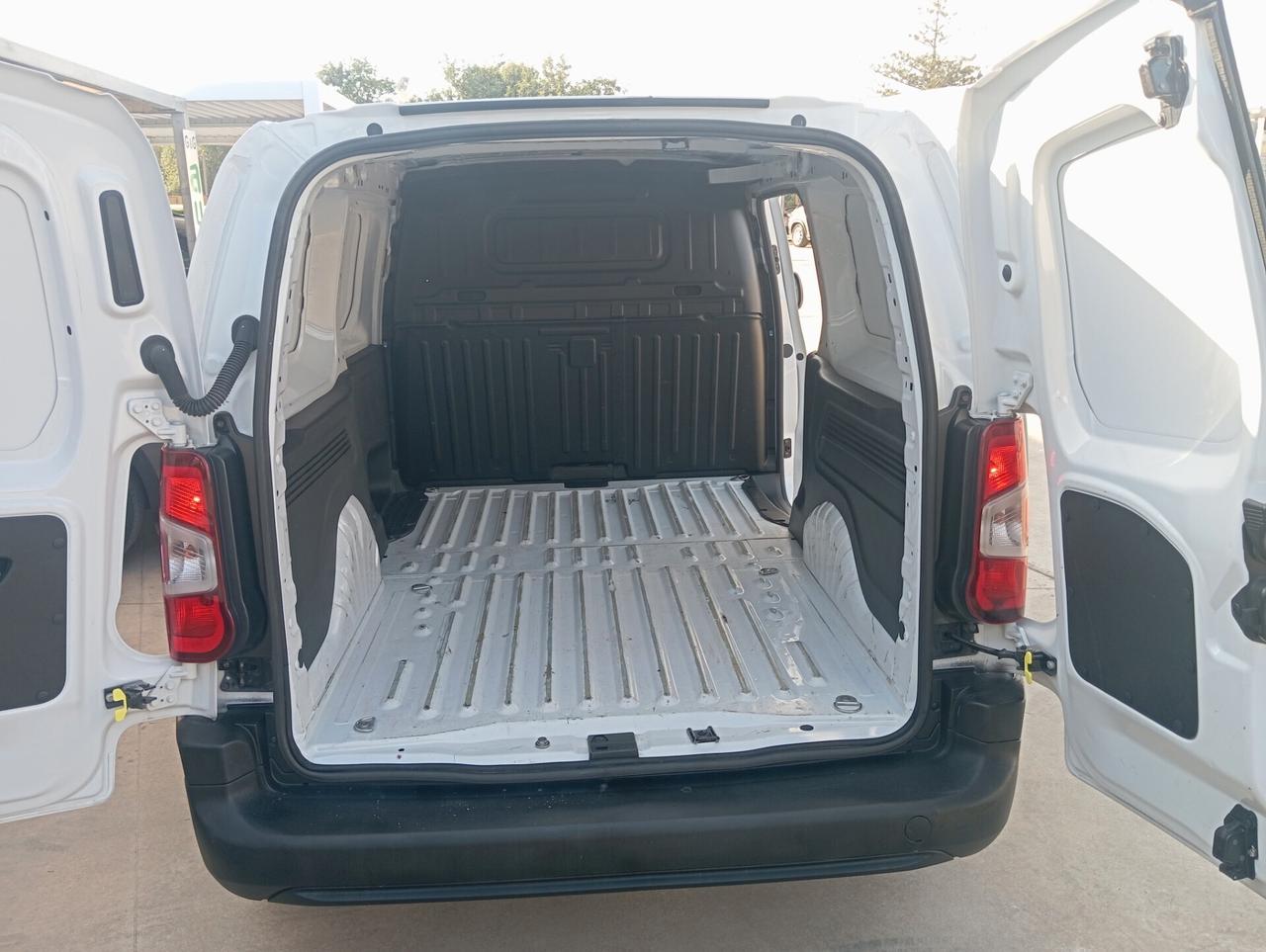 Fiat Doblo III van 1.5 bluehdi 100cv