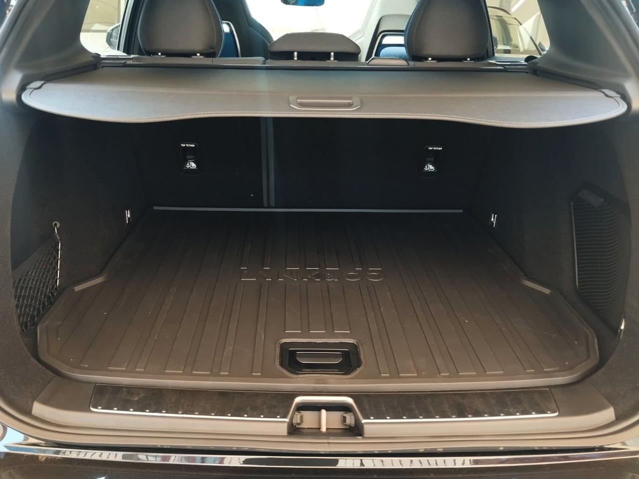 Lynk & Co 01 - 01 1.5 td phev auto