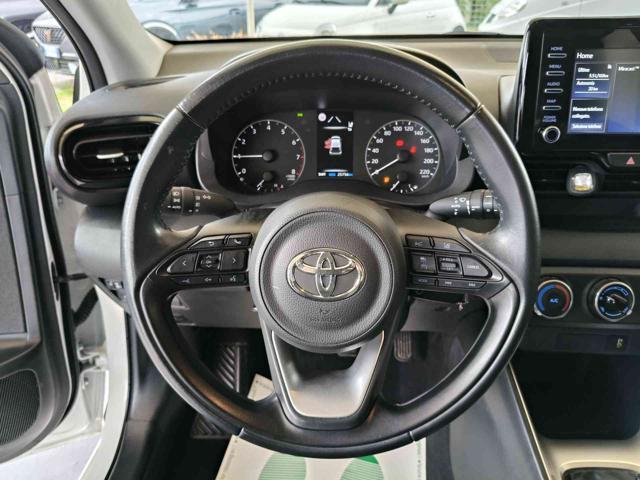 TOYOTA Yaris 1.0 5 porte Active