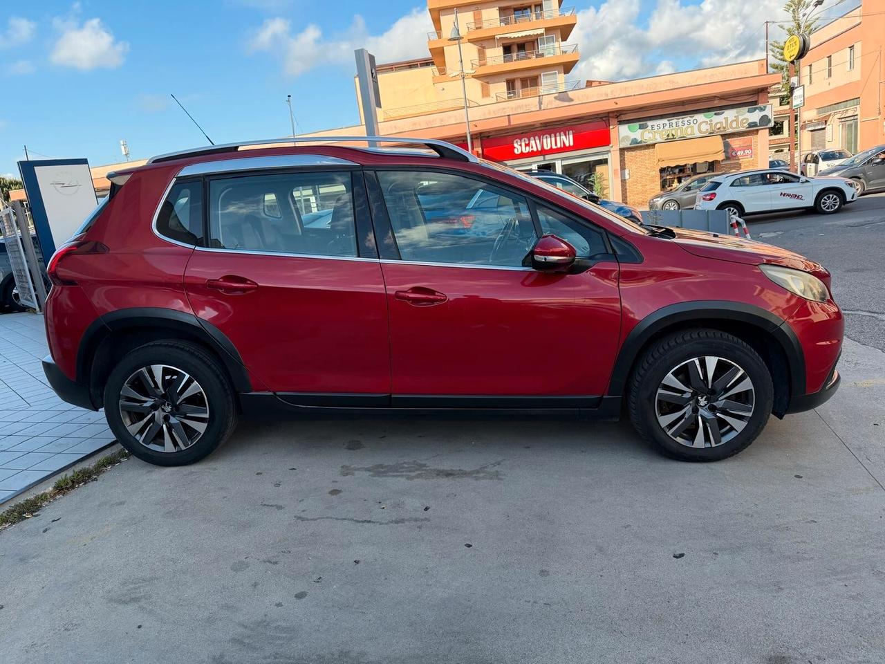 Peugeot 2008 BlueHDi 100 ALLURE