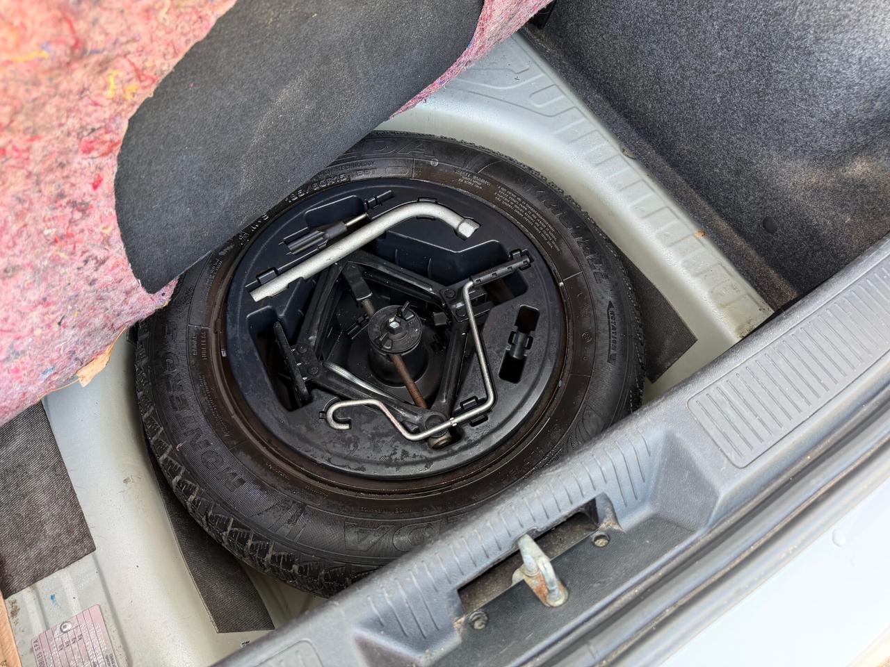 FIAT Punto 1.3 MTJ 75cv 5porte NEOPAT. GARANTITA