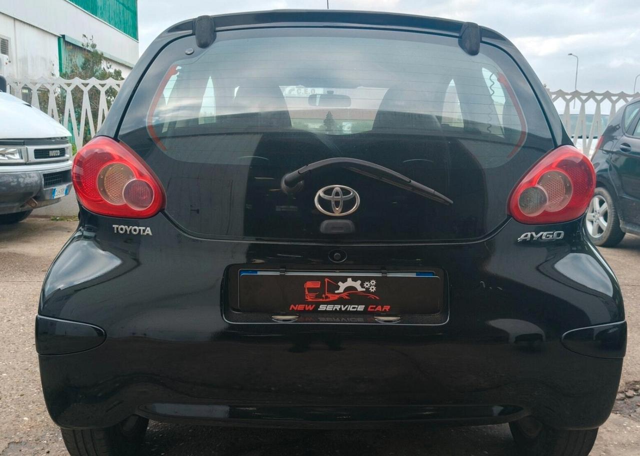 Toyota Aygo 1.0 benzina