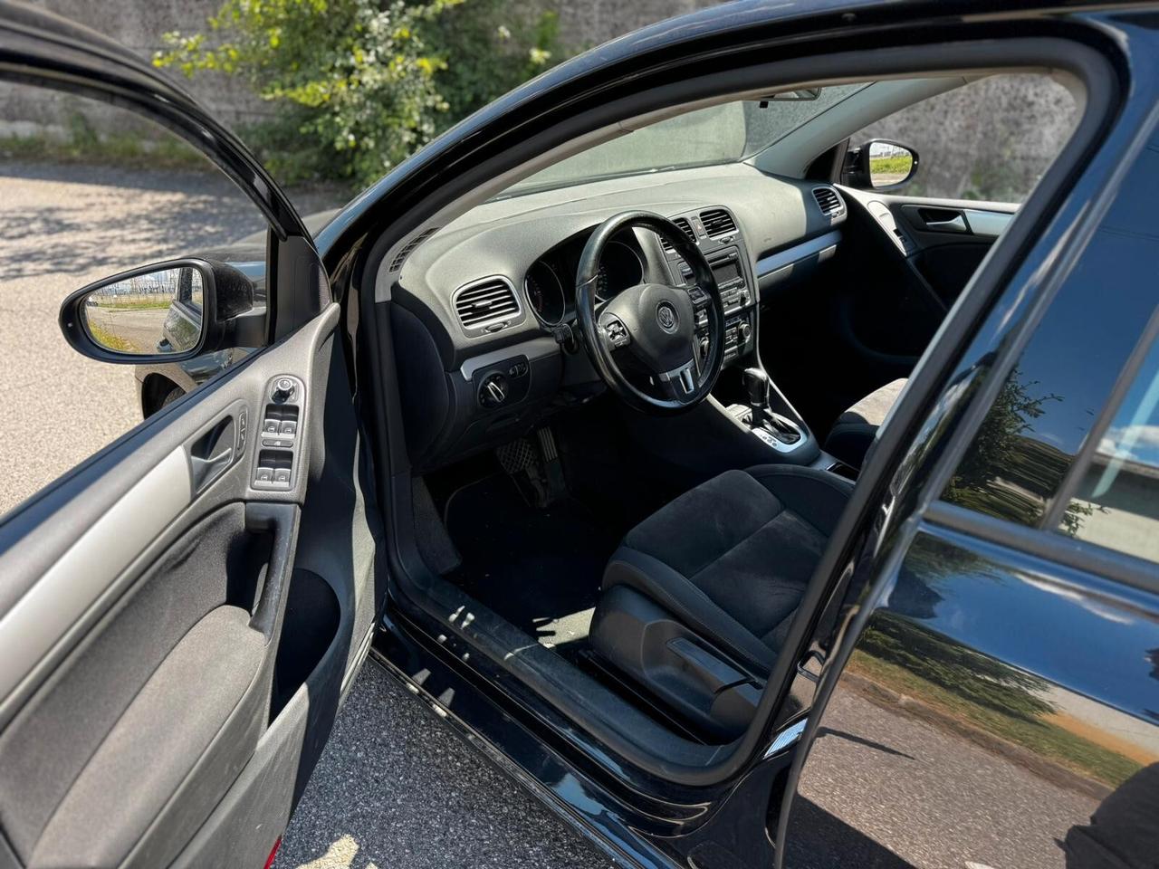 Volkswagen Golf Business 1.6 TDI DSG 5p. Highline
