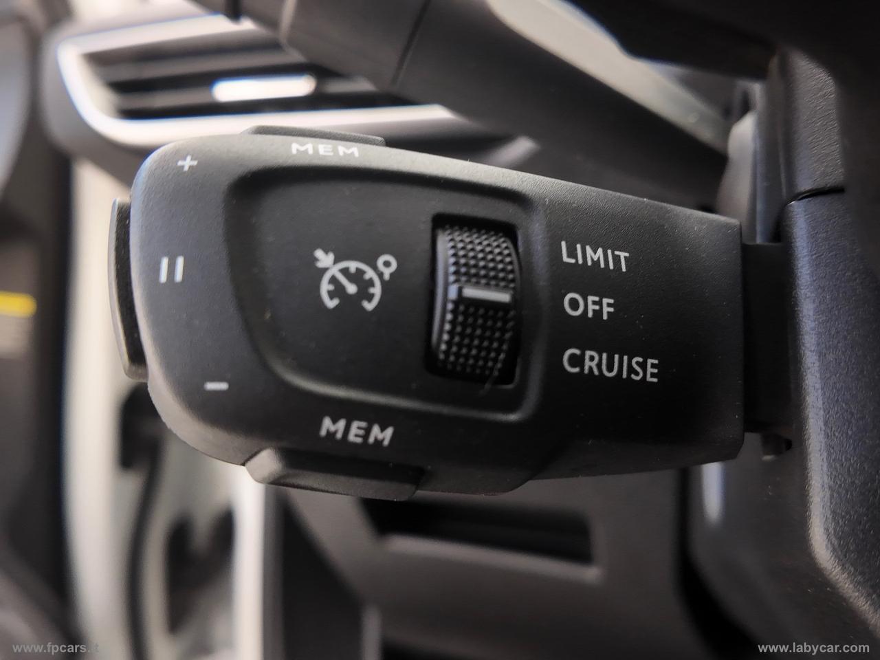 PEUGEOT 3008 BlueHDi 130 S&S EAT8 Allure