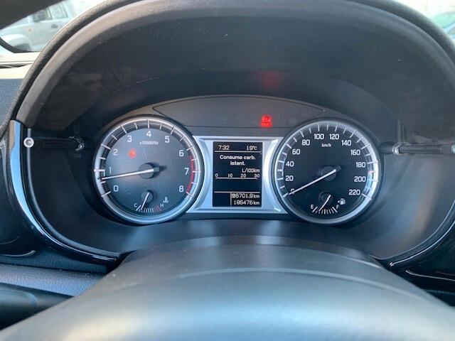 Suzuki Vitara 1.6 VVT V-Top 2WD