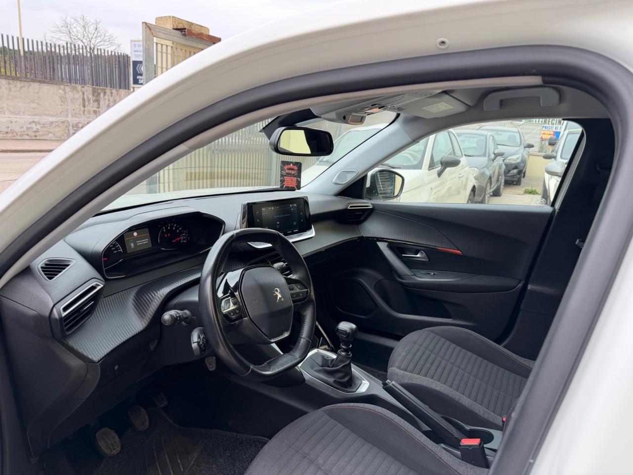 Peugeot 2008 1.5 diesel 100cv 2020