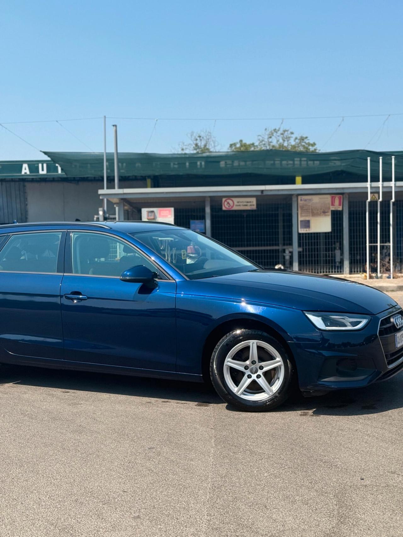 Audi A4 Avant S tronic Business Advanced km certificati