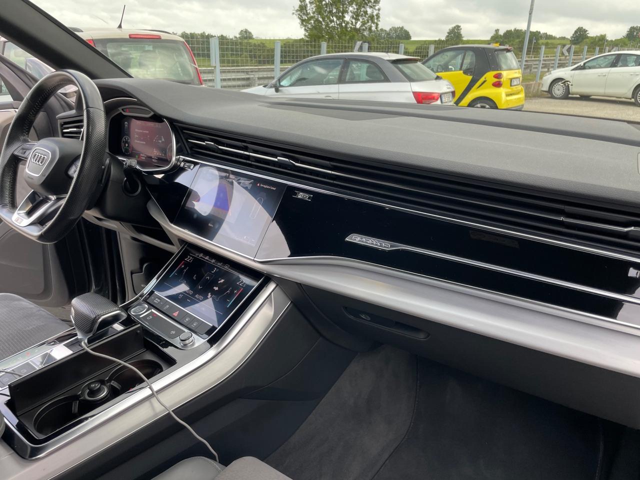 Audi Q8 50 TDI 286 CV quattro tiptronic Sport