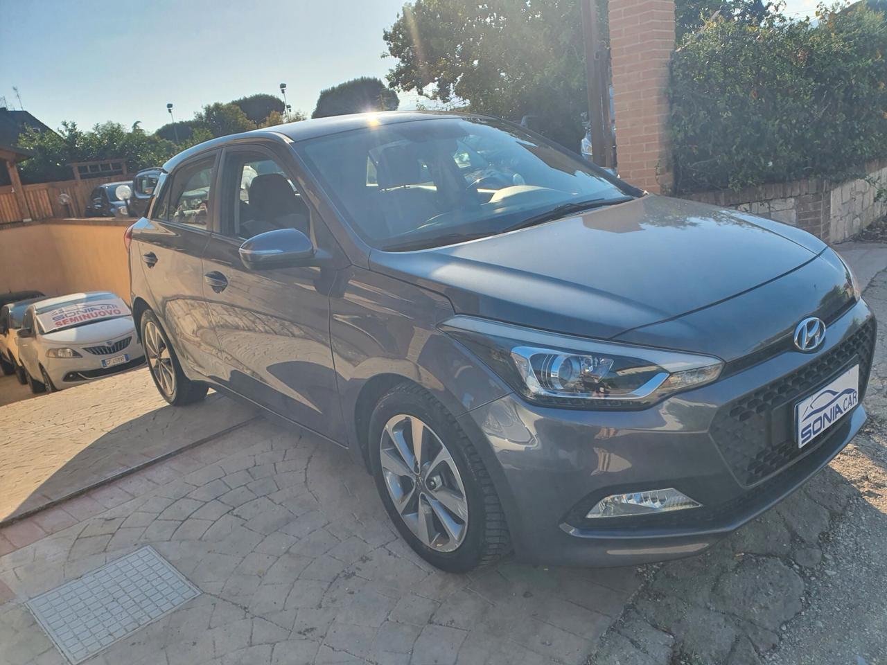 Hyundai i20 1.1 CRDi 12V 5 porte Comfort neopatentati