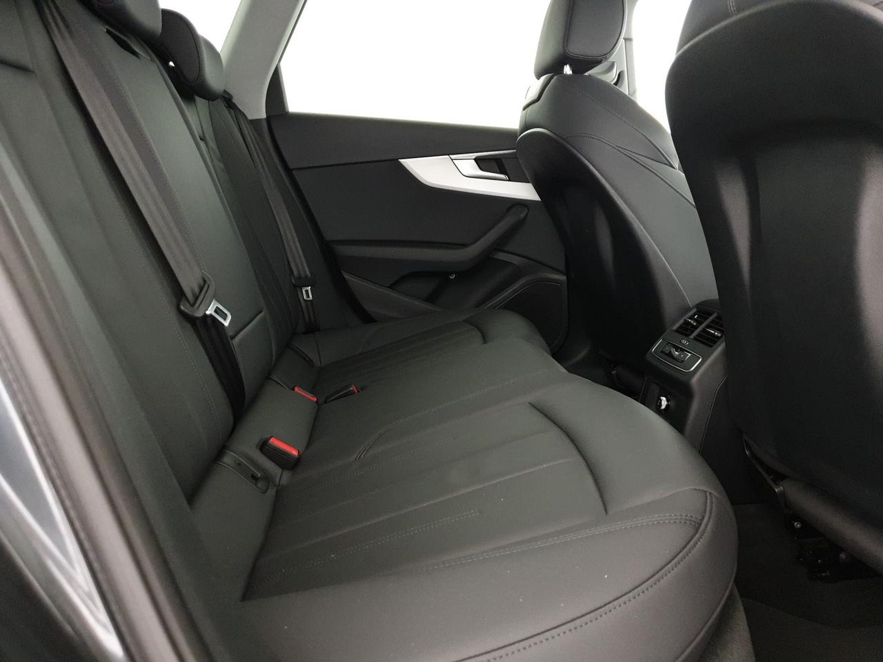 40TDI 204CV quattro S tronic Identity Contrast