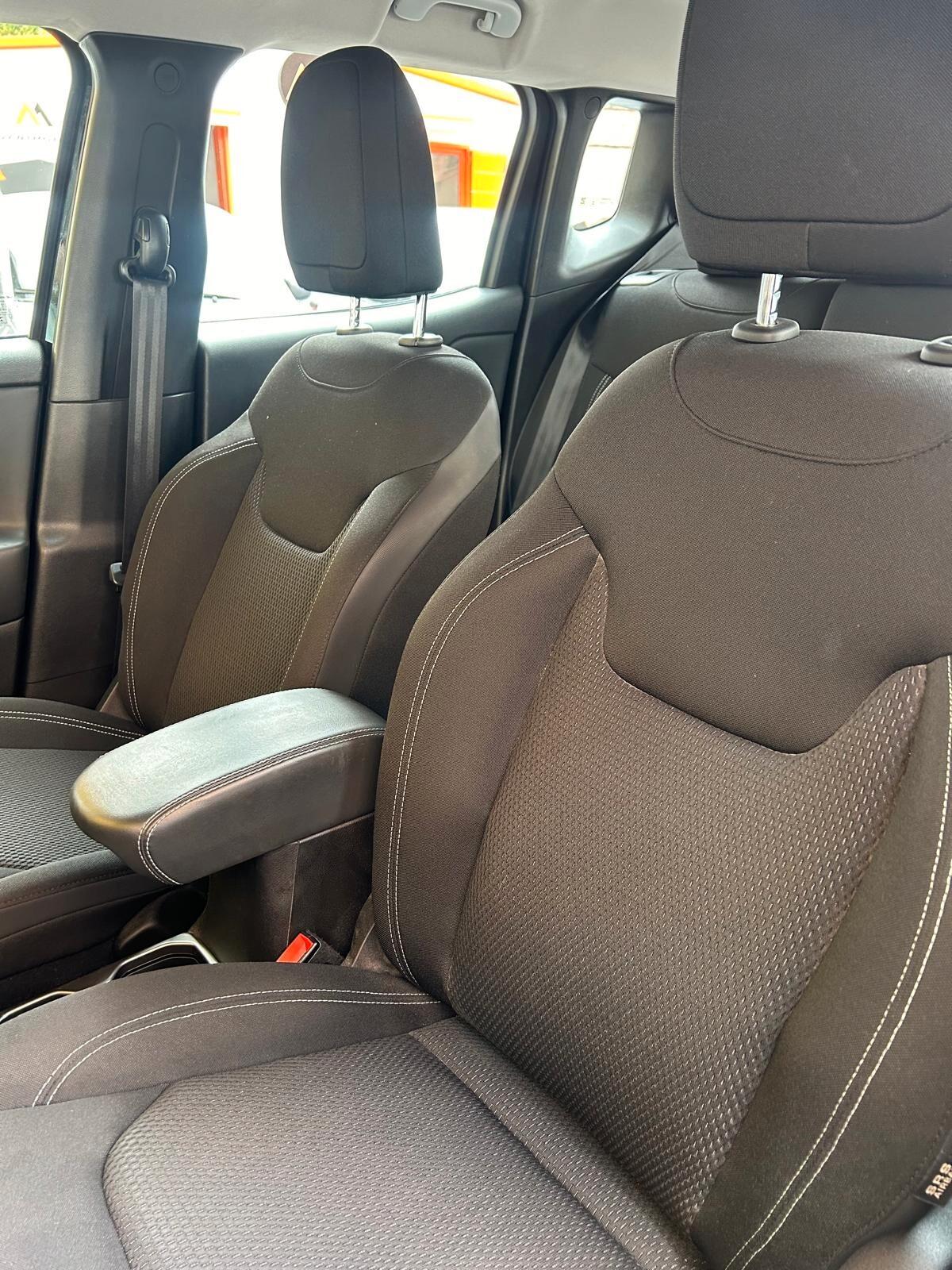 JEEP RENEGADE 1.3 T4 DDCT LIMITED