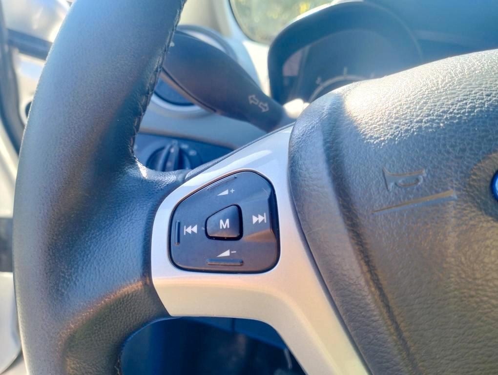 Ford Fiesta 3 Porte Fiesta 3p 1.2 16v km 85000 Originali.