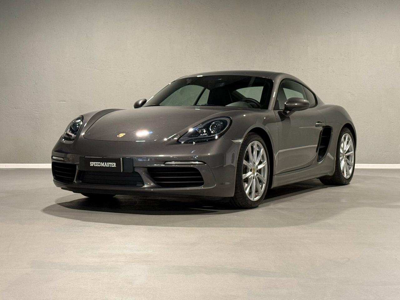 Porsche Cayman 718 PDK