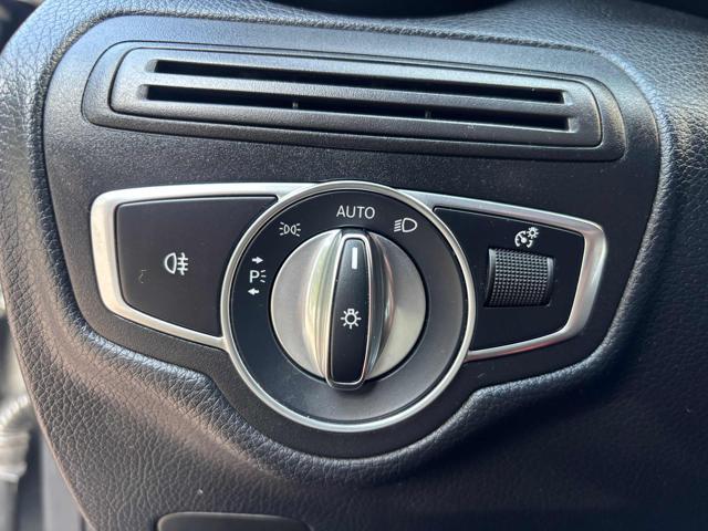 MERCEDES-BENZ GLC 220 d 4Matic Business Gancio traino, Led, Navi