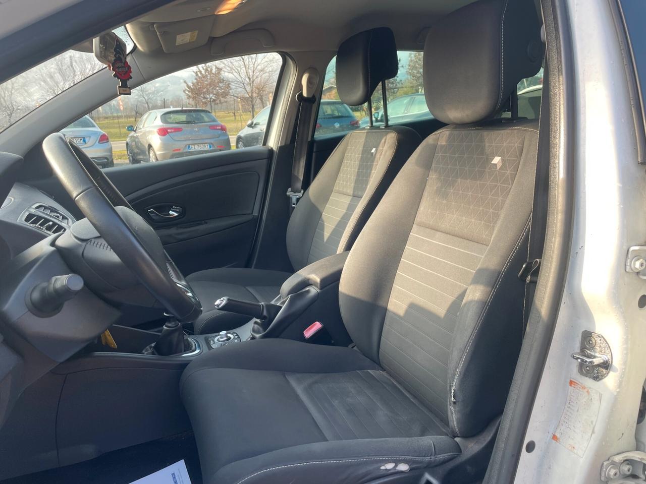 Renault Megane 1.5 dCi 110CV SporTour Limited DISTRIBUZIONE NUOVA