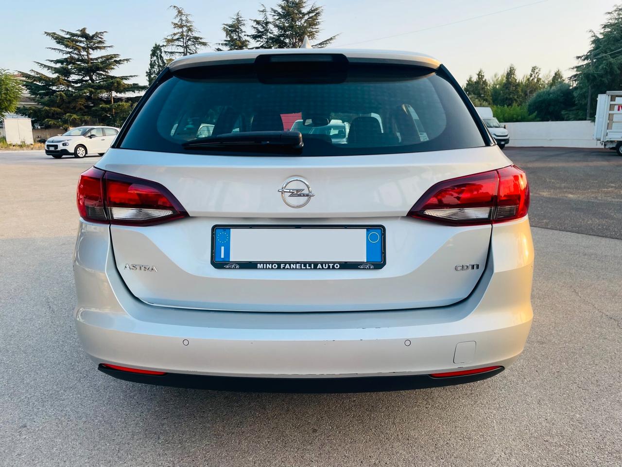 Opel Astra 1.6 CDTi 110CV Start & Stop Sports Tourer Innovation