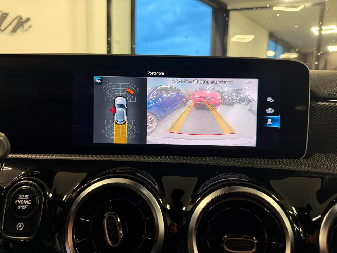 MERCEDES BENZ CLASSE A 180D SPORT 1.5 116CV PELLE NAVI CAM ANNO 2019