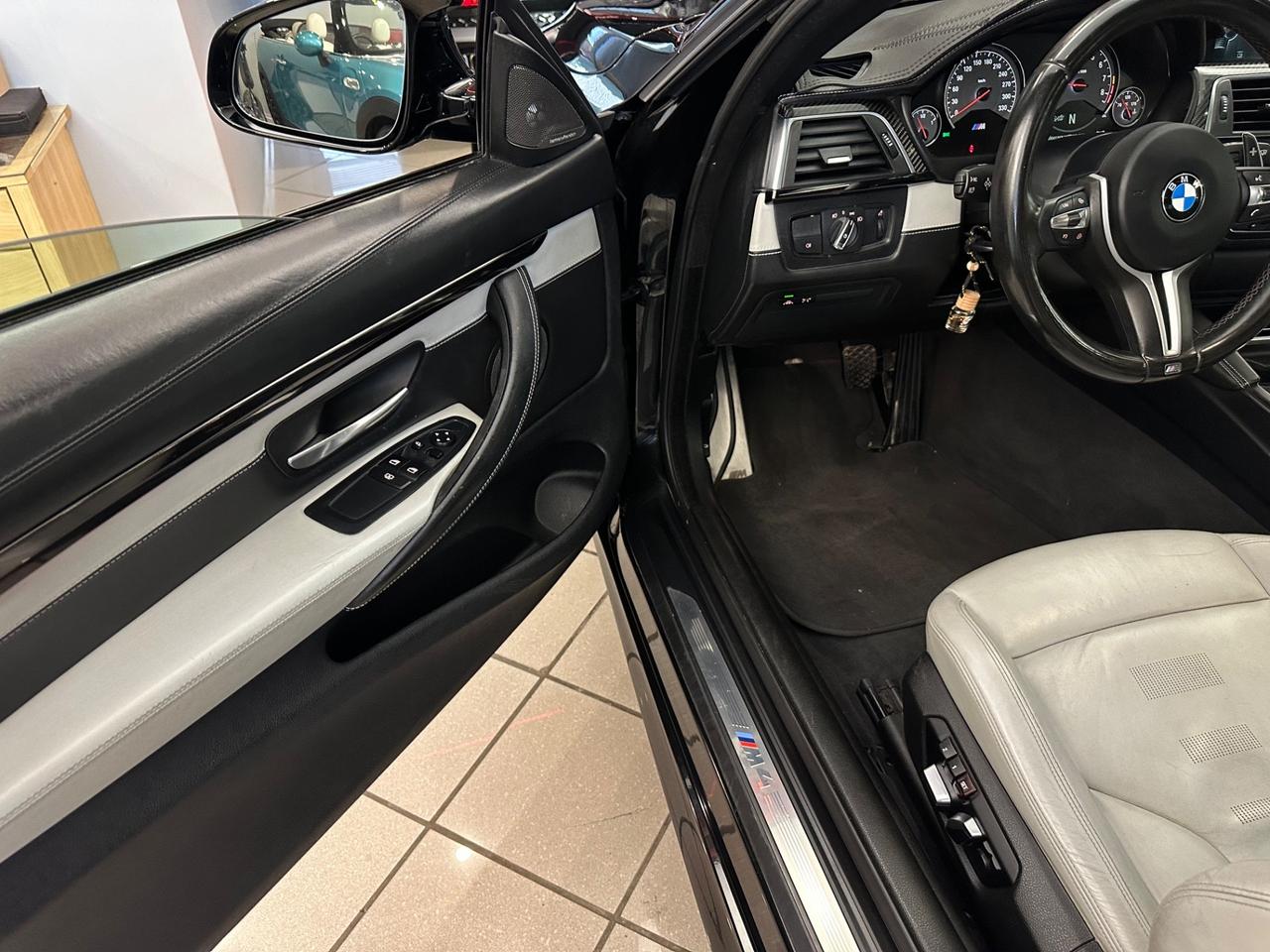 Bmw M4 COUPE 431CV