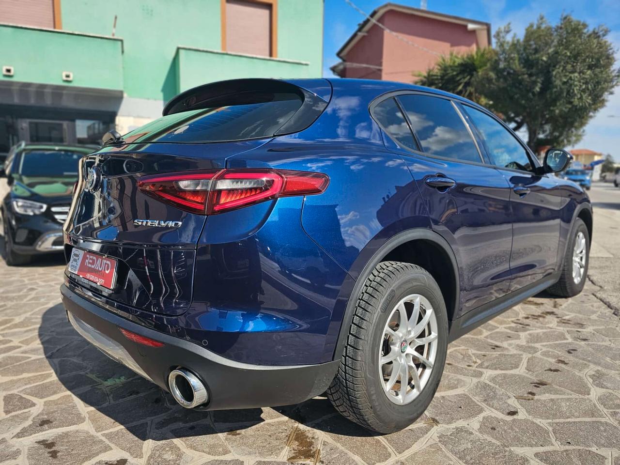 Alfa Romeo Stelvio 2.2 Turbodiesel 180 CV AT8 Q4 Business