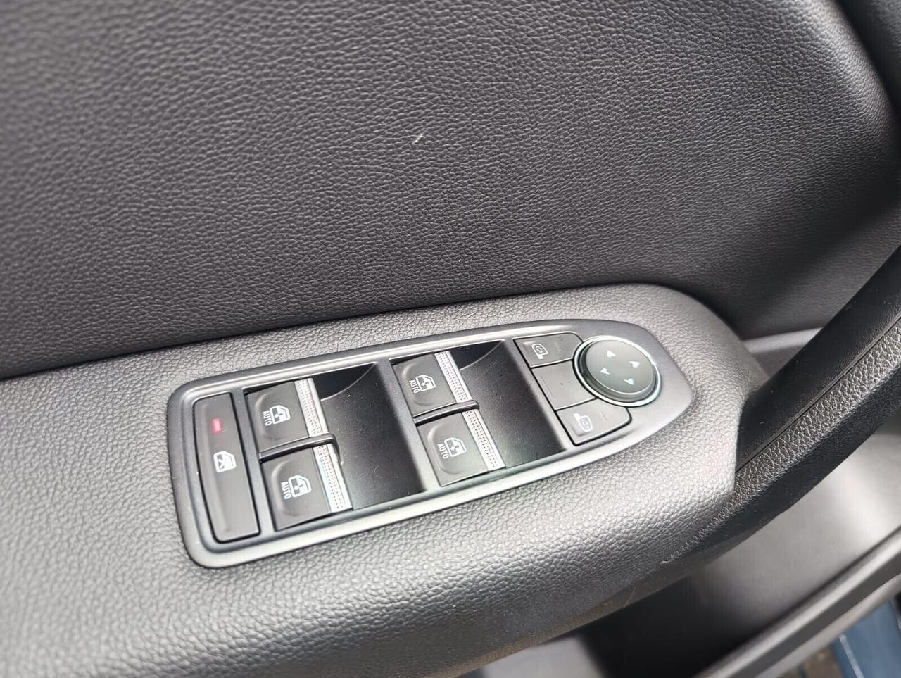 Renault Captur TCe 100 CV GPL Intens