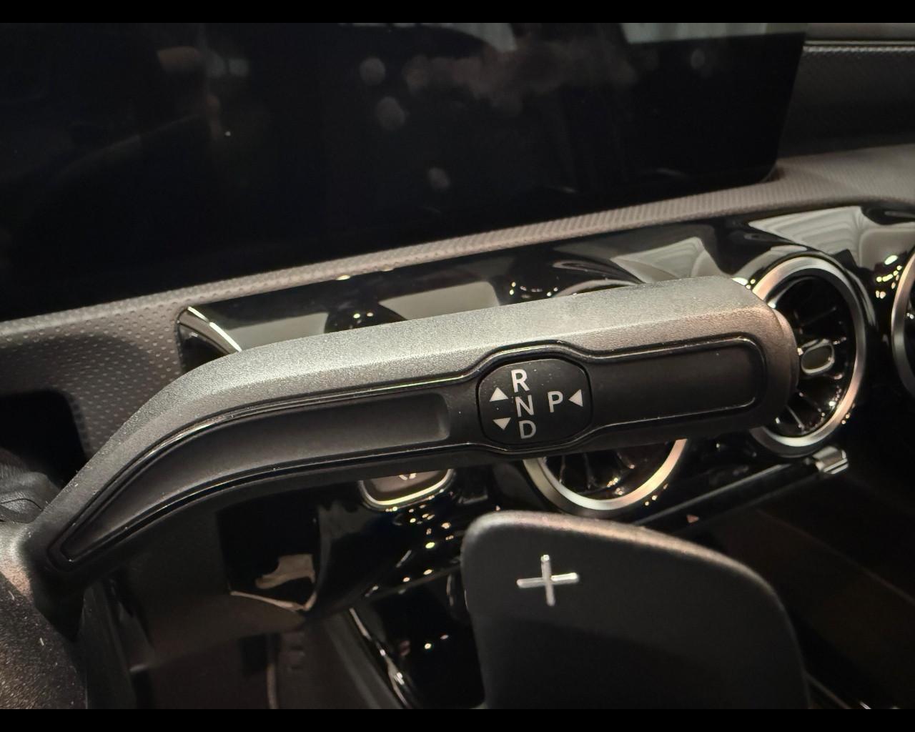 Mercedes-Benz Classe A (W177) - A 180 d Automatic Sport