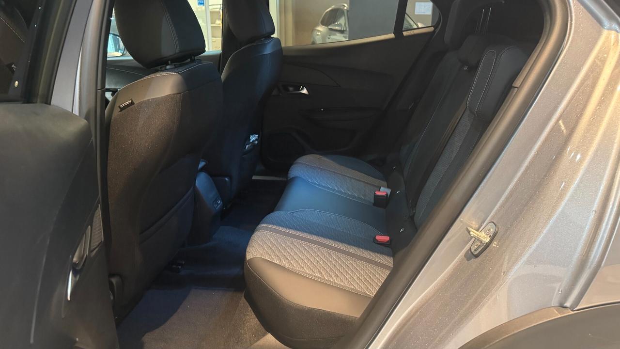 PEUGEOT 2008 1.2 HYBRID/BENZINA 136CV - 2025