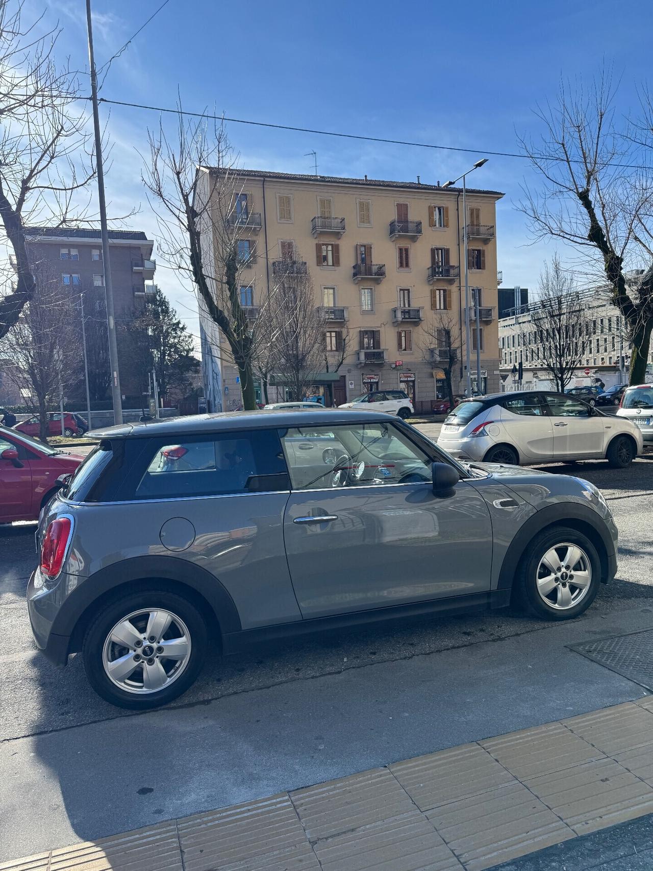 Mini One First 1.2 75 cv neopatentati