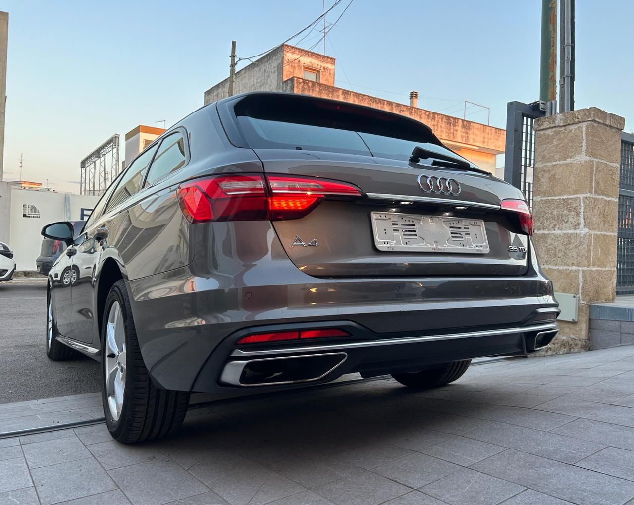Audi A4 2.0 TDI Hybrid/Diesel-2020/LED/NAVI/18”