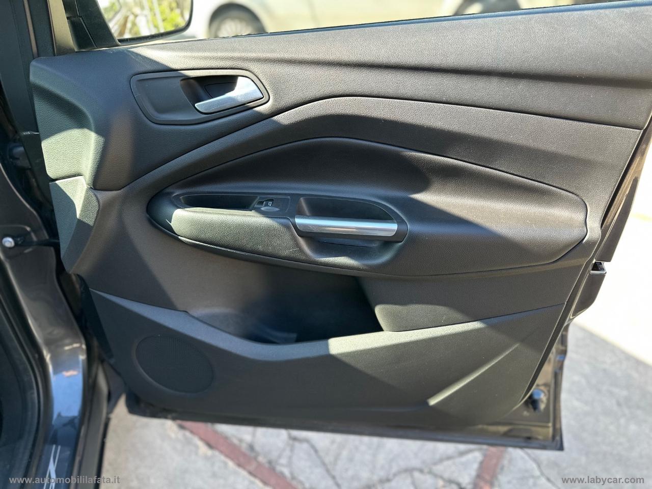 FORD Kuga 1.5 TDCI 120 CV S&S 2WD Titanium 1.5 DIESEL 120 CV