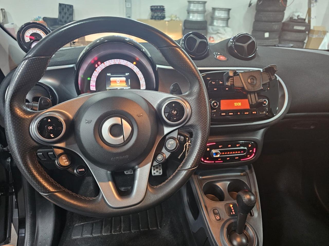 NUOVA SMART FORFOUR IDENTITY BLACK EDITION PASSION 0.9 BENZ 90CV TWINAMIC