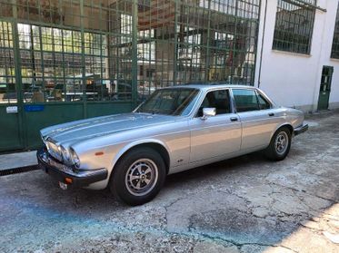 Jaguar XJ6 4.2L III Serie – 1982 - SUMMER PRICE