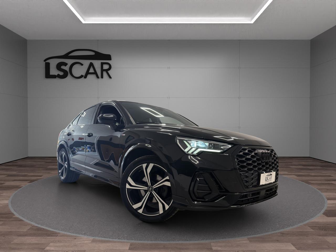 Audi Q3 Sportback S-Line Sportback 35 1.5 tfsi S line - Audi Black Line- Promo Finanziamento - Unipro