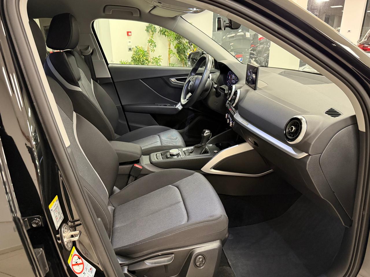 Audi Q2 35 TDI S tronic Identity Black 150 Cv 2022