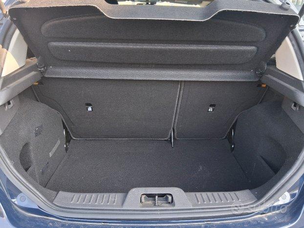 FORD FIESTA DISEL 1.5 ANNO 2015