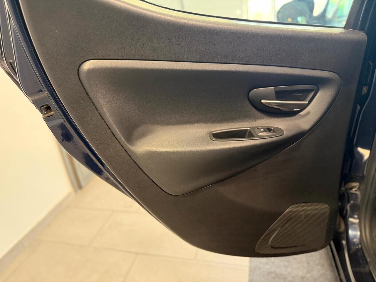 Lancia Ypsilon 1.3 MJT 16V 95 CV 5 porte S&S Platinum