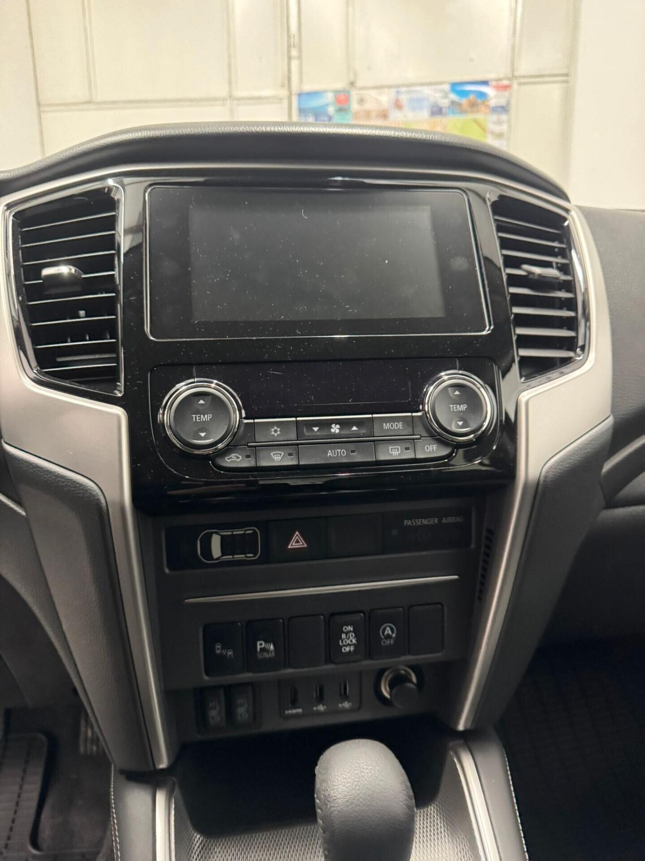 Mitsubishi L200 2.3 D Double Cab 4x4 Super Select Diamond aut.