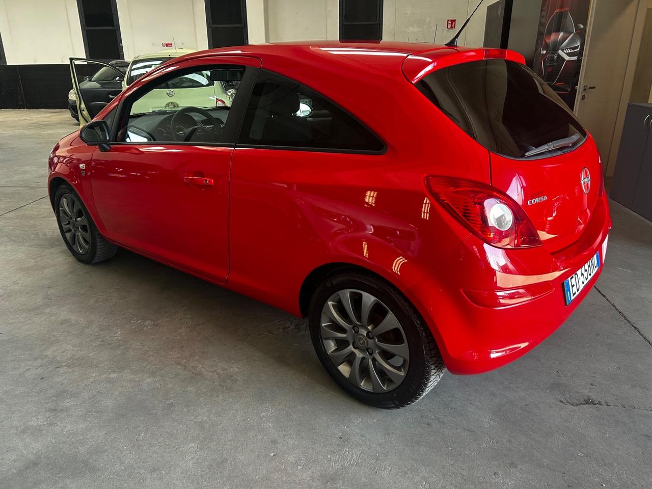 Opel Corsa 1200 GPL 2030 neopatentati