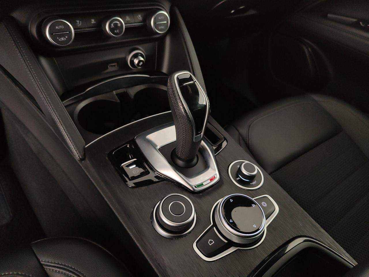 Alfa Romeo Stelvio 2.2 Turbodiesel 160 CV AT8 RWD Sprint