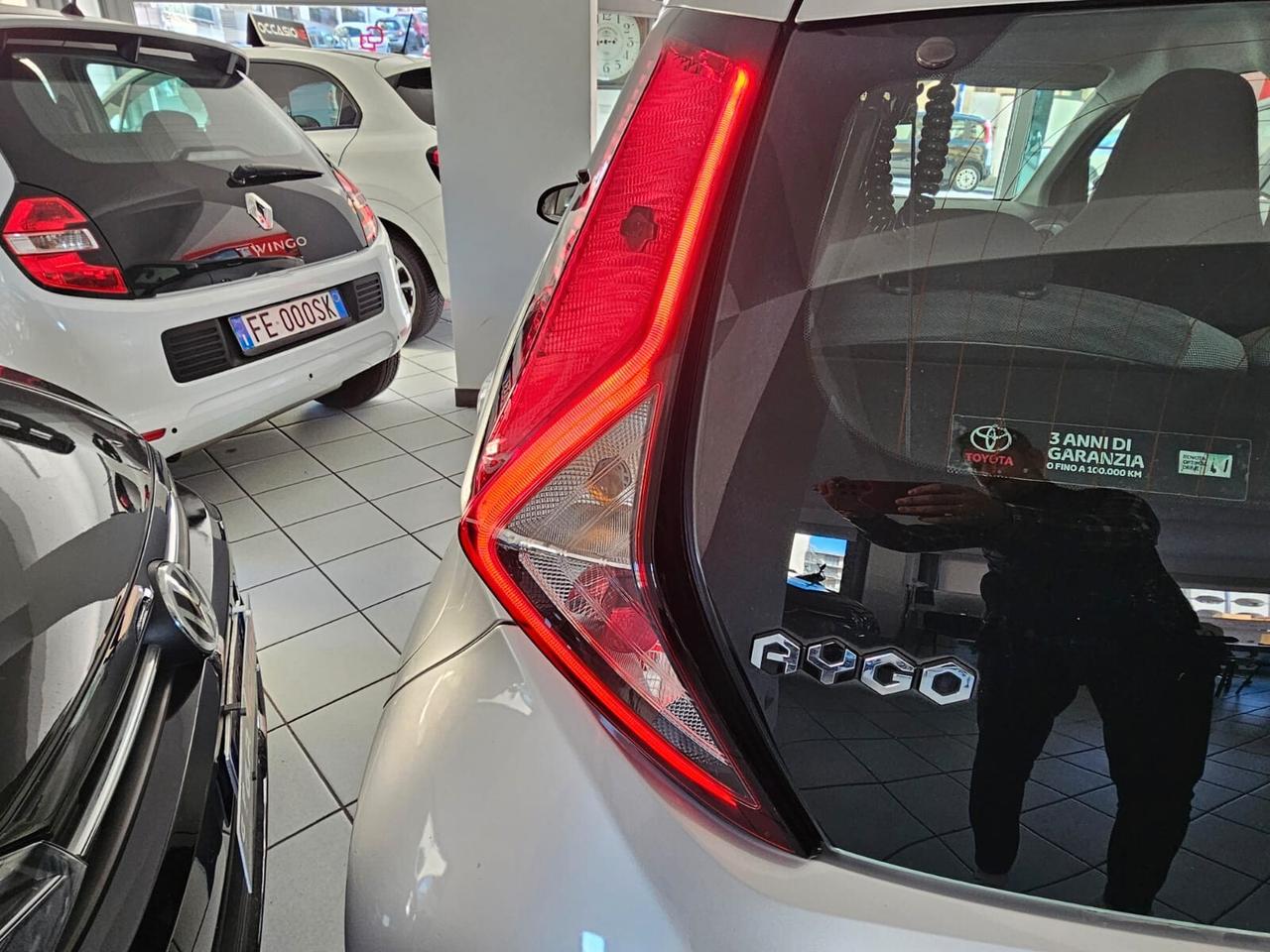 Toyota Aygo 1.0 VVT-i 72 CV 5 porte x-clusiv MMT