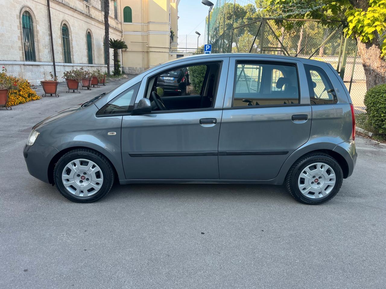 Fiat Idea 1.4 16V S&S Emotion
