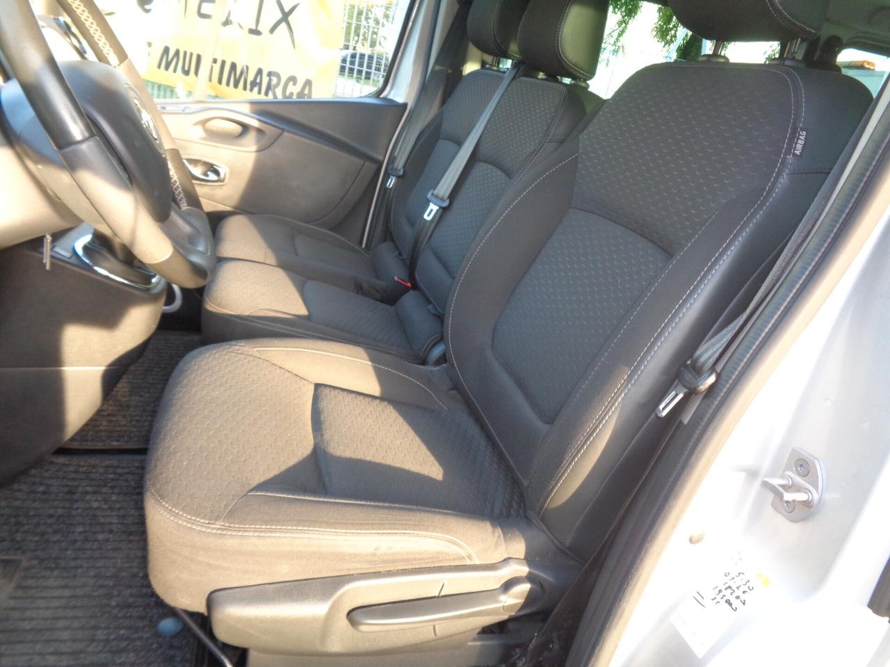 Vivaro 1.6 BiTurbo 145CV 9 posti full optionals
