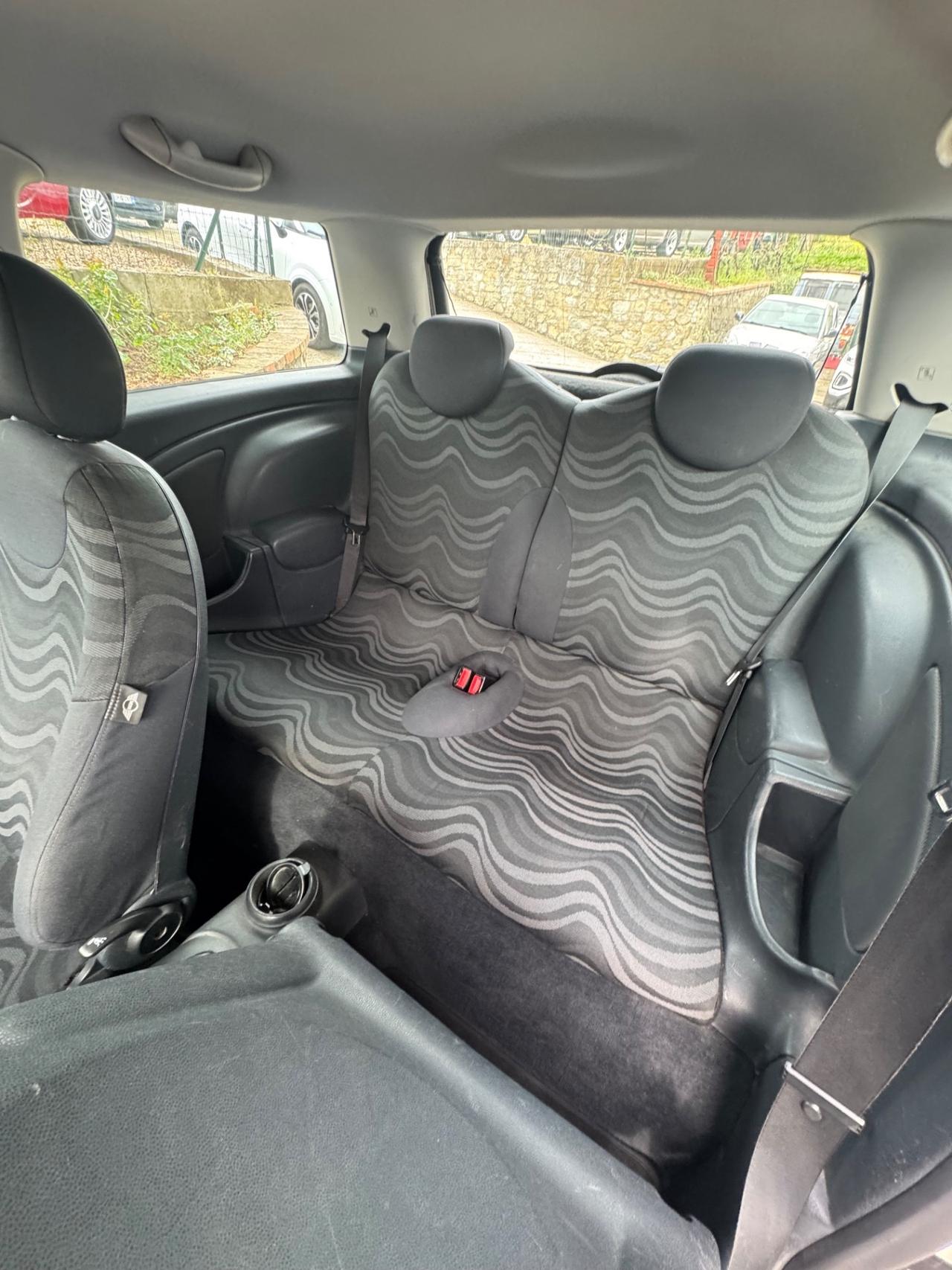 Mini 1.4 tdi One D de luxe