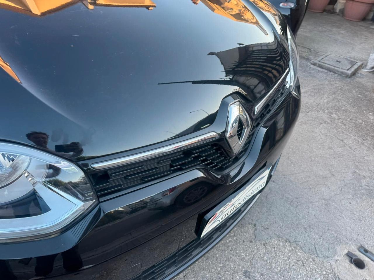 Renault Twingo SCe 65 CV Duel2 iva esposta